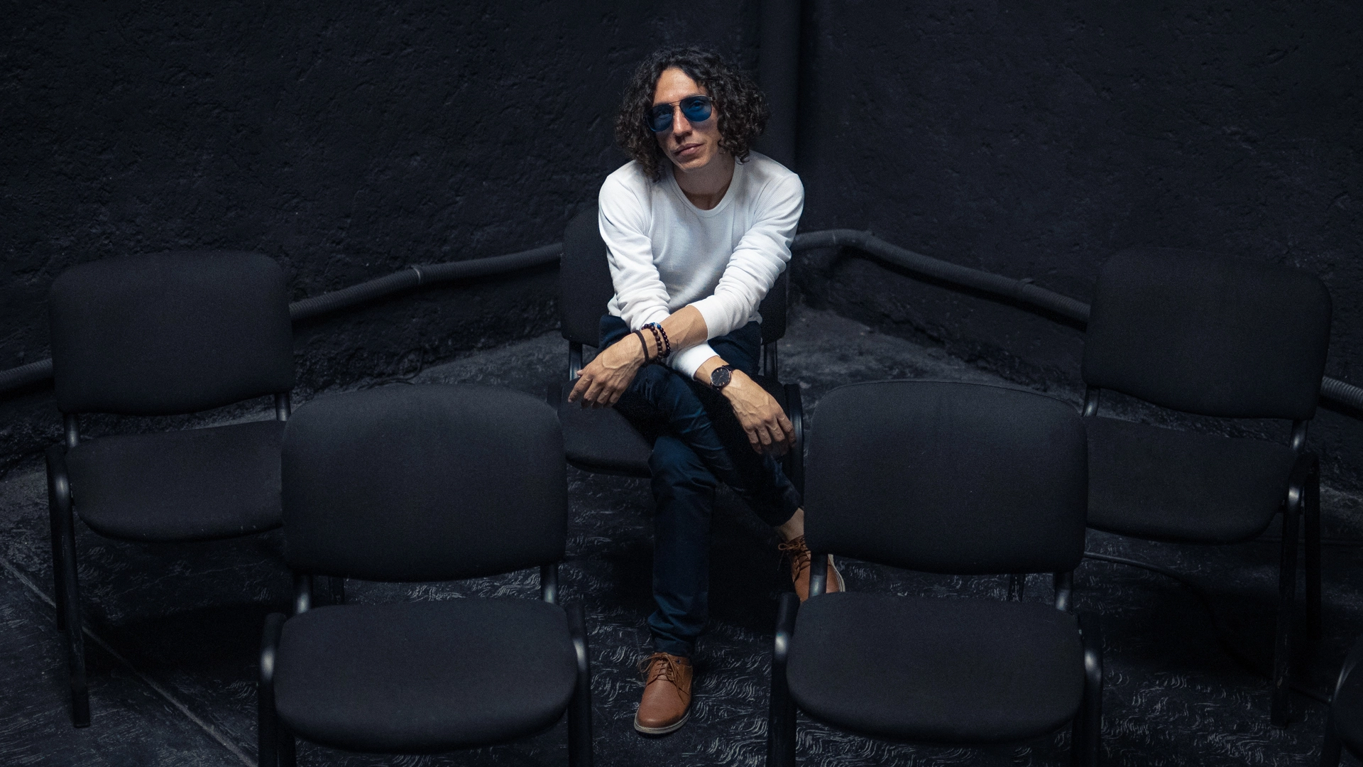 Óscar Vera retrata la lealtad, la redención y la ironía de la vida en Los Años Wonder